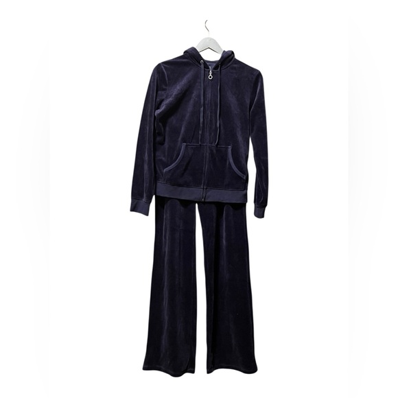 New York & Company Velour Tracksuit – Medium Tall - Picture 2 of 9